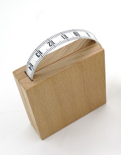 Rollmeter in Holzgehäuse 6x6x2 cm